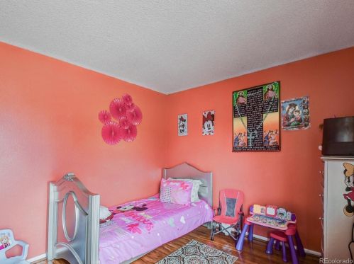 16492 Wyoming Dr, Aurora CO 80017-4159 exterior