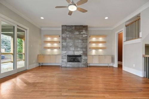 3896 Flowerland Dr, Atlanta GA  exterior