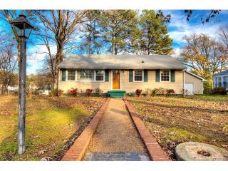 4806 Annlyn Dr, Sandston, VA 23150-1206