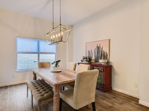 8532 Copano Dr, Austin TX  78749-3890 exterior