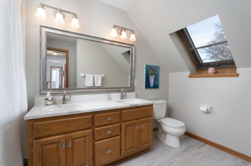 13606 Duluth Dr, Saint Paul MN 55124-8797 exterior