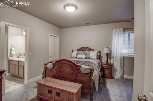 1102 Ptarmigan Dr, Woodland Park CO 80863-8004 exterior