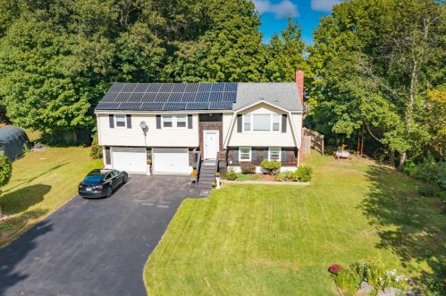 65 Onyx Ln, Portsmouth, NH 03801-3580