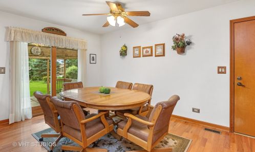 821 Vista Dr, Barrington Hills, IL 60102