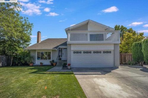 3774 Oak Brook Ct, Pleasanton, CA 94588-3534