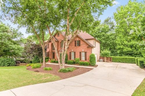 590 Sentry Ridge Xing, Suwanee, GA 30024-6422
