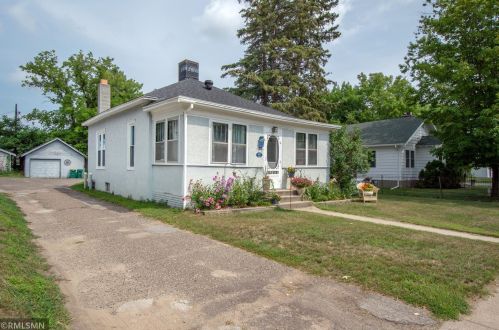 917 Fir St, Brainerd, MN 56401-2616