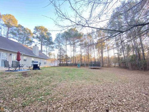 67 River Point Dr, Lagrange, GA 30240-9281