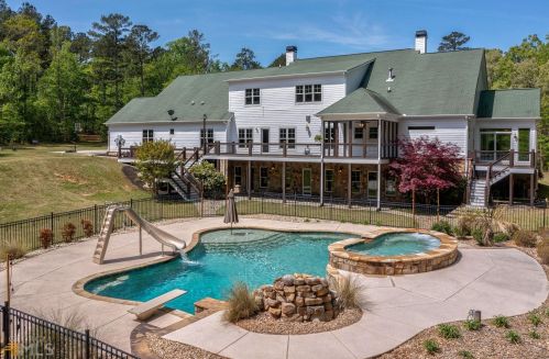 1065 Rock Creek Rd, Social Circle, GA 30025-4140