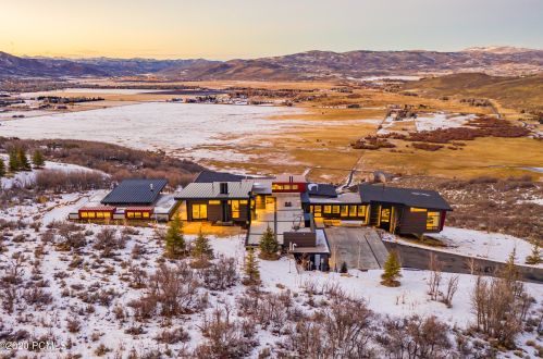 27 Normans Way, Park City UT 84060-6895 exterior