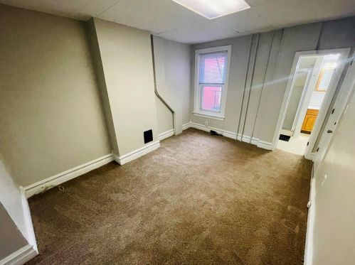330 16th St, Allentown PA  18102-4520 exterior