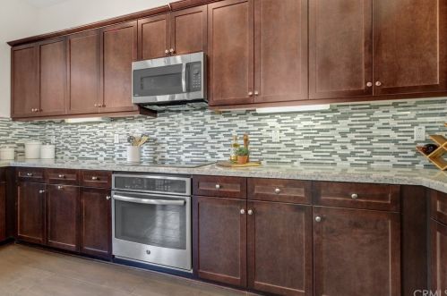 806 Santa Ana Blvd, Santa Ana CA 92701-3962 exterior