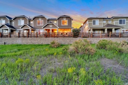 16038 Geddes Ln, Aurora, CO 80016-1495