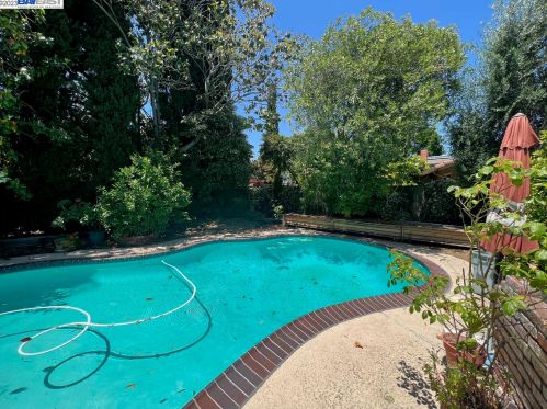 3260 Runnymede Ct, Pleasanton, CA 94588-3544