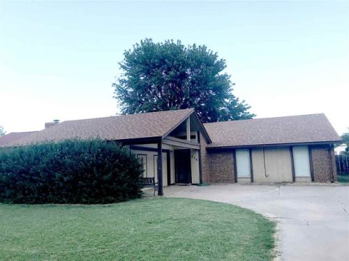 213 Rose Tree Ln, Enid, OK 73703-3528