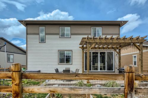 4677 Nepal Way, Aurora CO 80015-6402 exterior