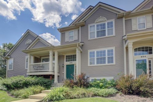 896 Emerald Dr, Pingree Grove IL  60140-9114 exterior