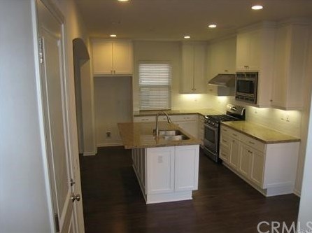 230 Firefly, Irvine CA  92618-8885 exterior