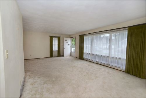 219 Christie St, Ottawa, IL 61350-3558