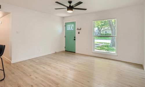 5010 Brassiewood Dr, Austin, TX 78744-5111