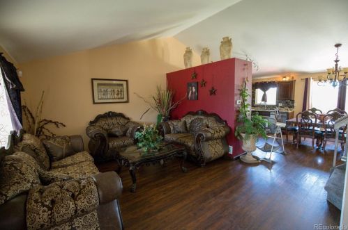 5294 Dearborn St, Denver CO 80239-6037 exterior