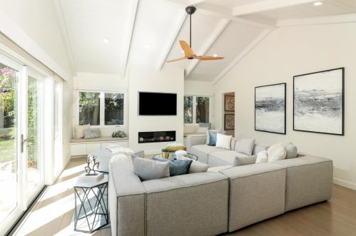 61 Coronado Ave, Los Altos CA  94022-2220 exterior