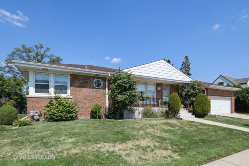 7140 Seward St, Niles IL  60714-2949 exterior