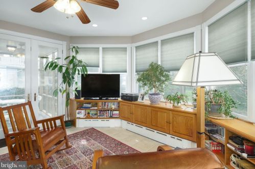 44 Linden Ave, Tavistock NJ 08033-2542 exterior