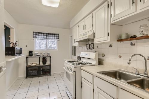 109 Rocklyn Ct, Lemont IL  60440-2817 exterior