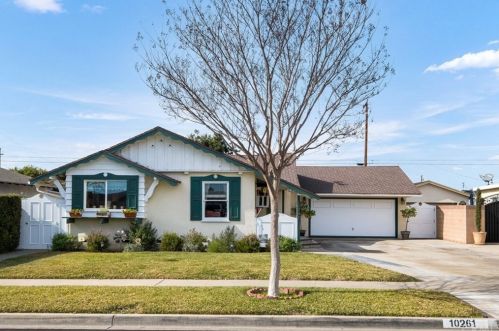 10261 Wasco Rd, Stanton, CA 90680-1827