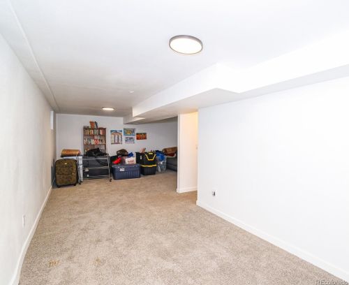 978 Salida St, Denver CO  80017-3205 exterior
