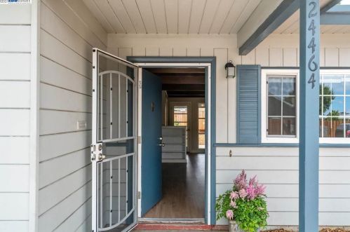 24464 Edith St, Hayward, CA 94544-1606