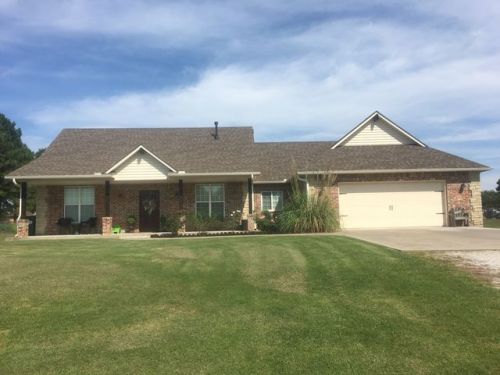 17 Melanie Ln, Shawnee, OK 74801-9623