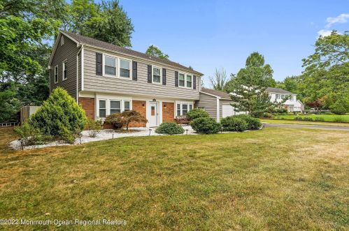 103 Princess Anne Dr, East Freehold, NJ 07728-3066