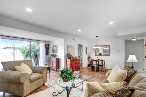 372 Cornell Dr, Rialto, CA 92376-5102