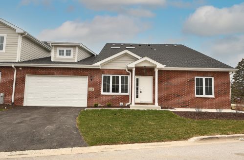 648 Prairie Crossing Dr, Mokena, IL 60451-3132