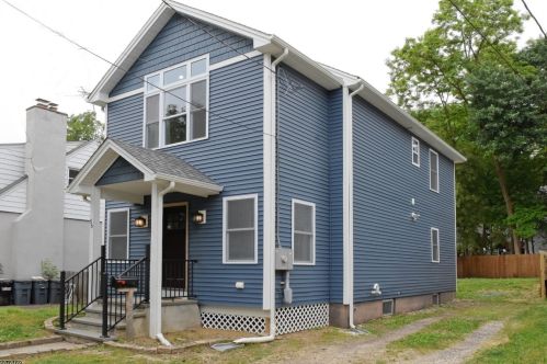 56 Harrison St, Morristown, NJ 07960-3827