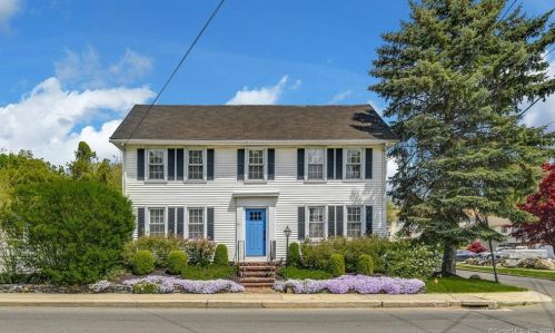 81 Clark St, Milford, CT 06460-3202