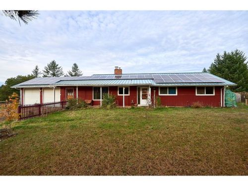 23730 Ridge Rd, Gaston, OR 97119-8435
