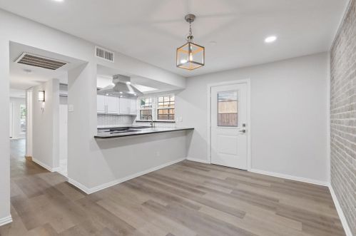 2633 Via Cordova, Carrollton TX 75006-4656 exterior