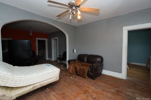 3720 Milwaukee St, Denver, CO 80205-3648