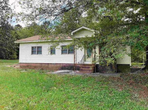 3303 Youngs Mill Rd, Lagrange, GA 30241-7717