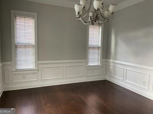 321 Alderwood Ln, Atlanta GA  30328-2550 exterior