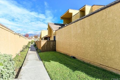 435 9th St, Upland CA  91786-5340 exterior