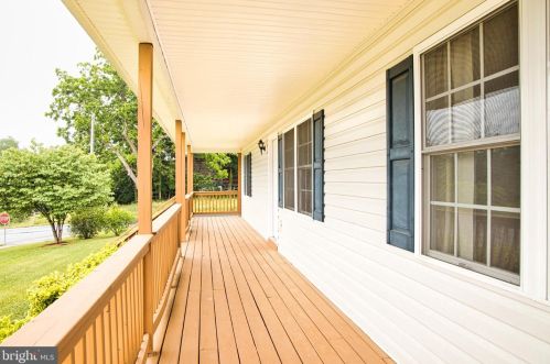 501 Morrison Dr, Woodstock, VA 22664-1358