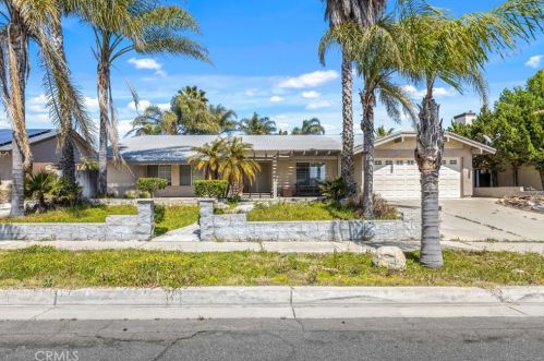 1050 Moffatt St, Rialto, CA 92377-4232