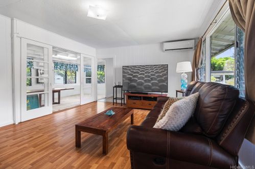 259 Kuliouou Rd, Honolulu, HI 96821-2256