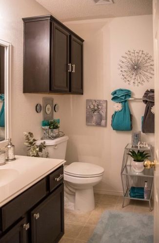 1821 Canterbury Cir, Fort Worth TX  76112-4001 exterior