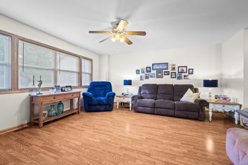 225 Morrow St, Somonauk, IL 60552-9401