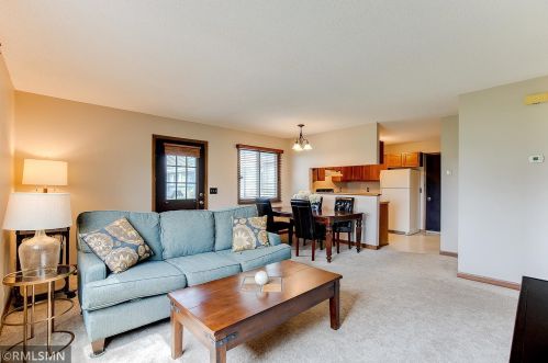 1500 Helmo Ave, Saint Paul MN  55128-5527 exterior